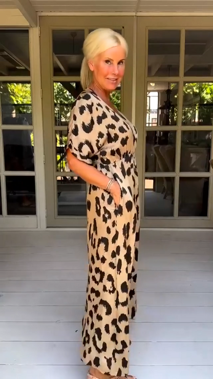 Vestido Comprido Leopardo Quénia + Colar de Oferta